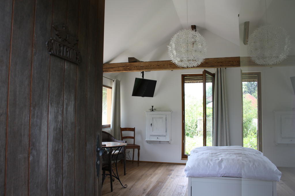 Ofenhaus Villa Murten Room photo
